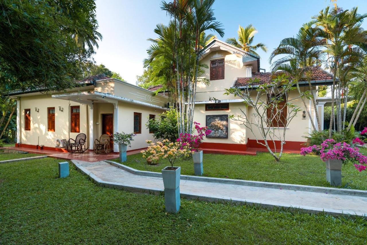 Chandra Villa Ayurveda Resort Bentota Exterior foto